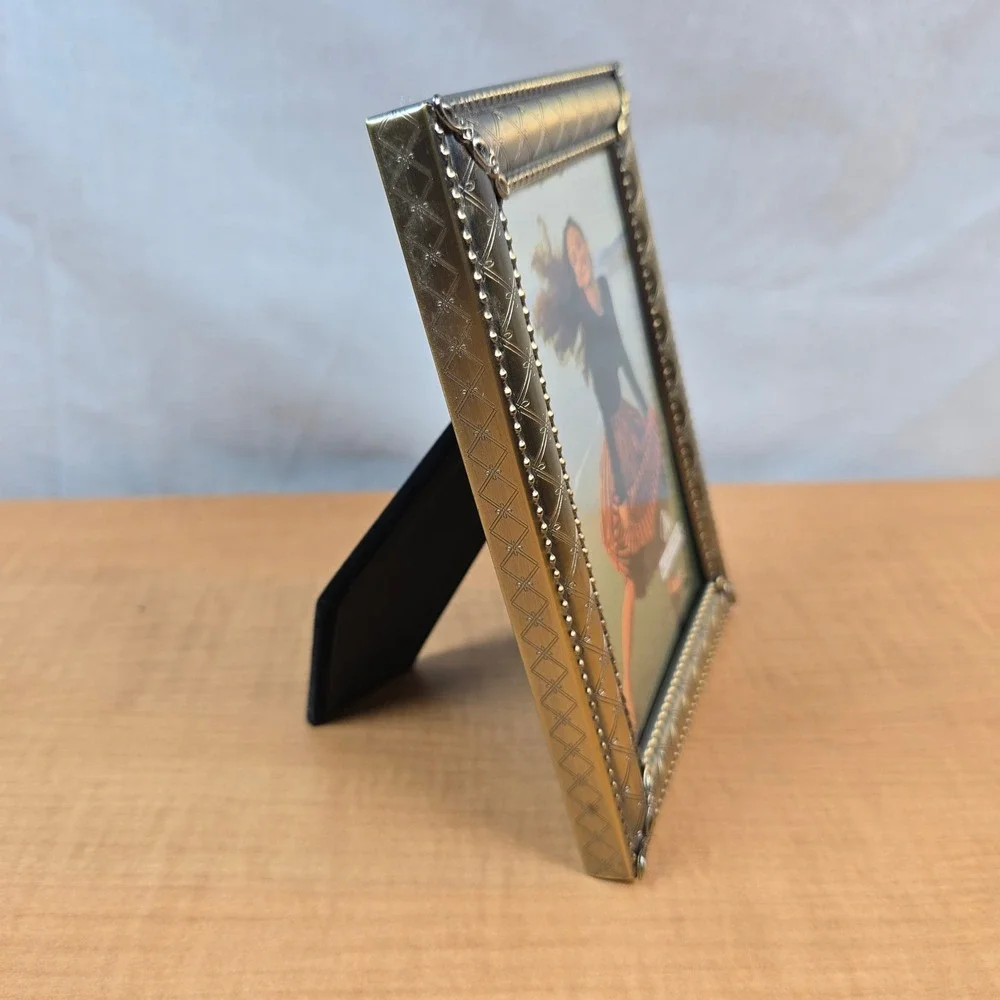 Malden Dark Silver Color Picture Photo Easel Back Frame 4x6